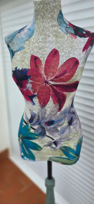 Maniquí Talla 44 Estampado Floral