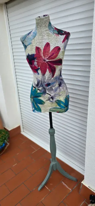 Maniquí Talla 44 Estampado Floral