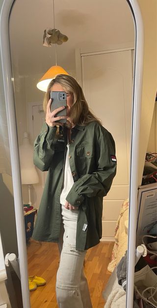 Camisa verde militar con parches, unisex