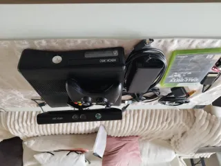 Xbox 360 con Kinect y mando