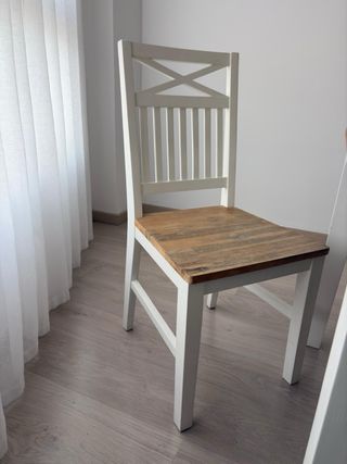 Mesa de madera extensible y 6 Sillas