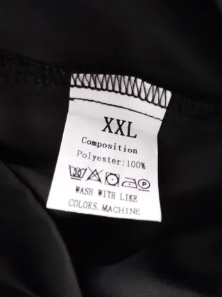 Falda negra con detalle de encaje talla XXL