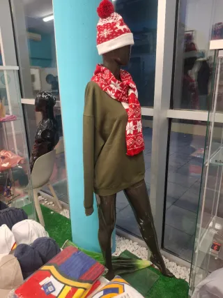 Maniquí negro cuerpo entero