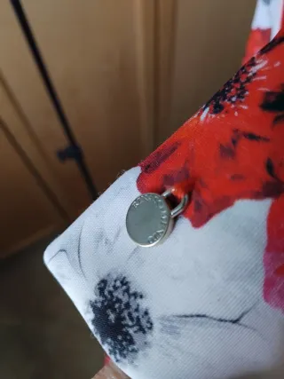 Abito Rinascimento corto con oblò