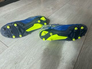 Botas de fútbol para niño