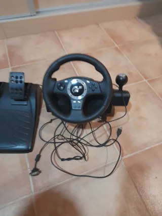 Volante Logitech G27 PS4