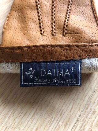 Guantes de cuero marrones