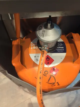 Estufa de gas KEKAI + bombona Repsol