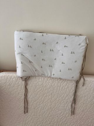 Cuna Micuna Mountain con colchón como nueva