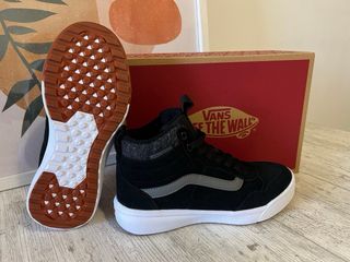 Zapatillas Vans Negras y Grises
