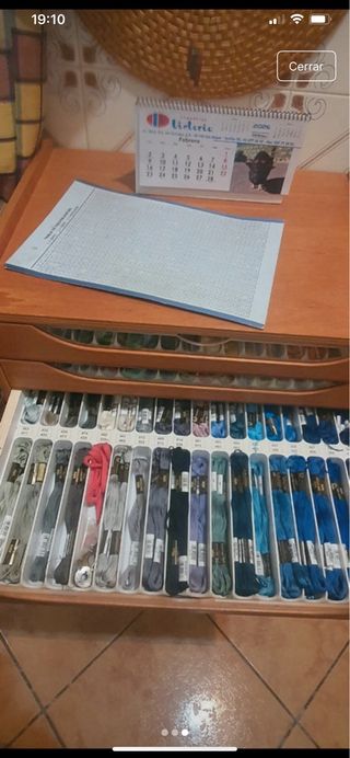 Mueble organizador de hilos ISPE