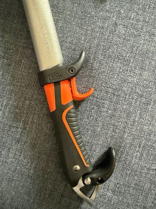 Piolet Petzl Quark