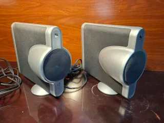 Altavoces KEF Uni-Q Bipolares
