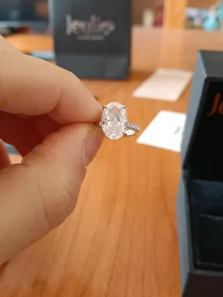 Anillo de compromiso Jeulia plata y blanco