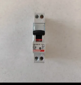 Interruttore magnetotermico Bticino F881NA/10 C10