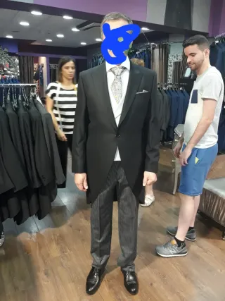 Traje de pingüino Sir Lucky negro y gris