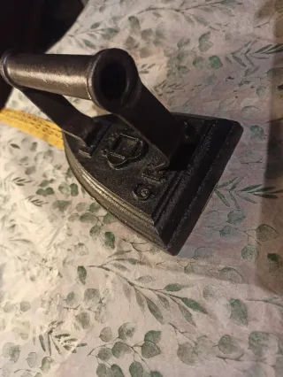 Plancha de hierro antigua N6