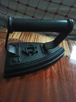 Plancha de hierro antigua N6