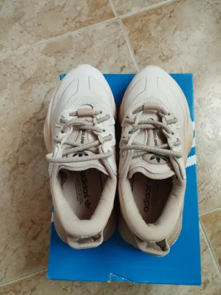 Zapatillas Adidas Beige