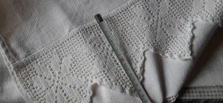 Telo  con inserti a uncinetto 215x175 cm