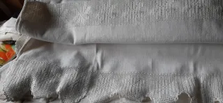 Telo  con inserti a uncinetto 215x175 cm