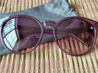 Gafas de sol Afflelou moradas