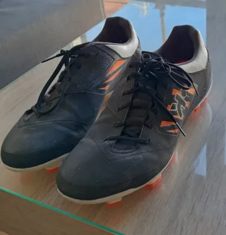 Zapatillas fútbol tacos negras talla 46