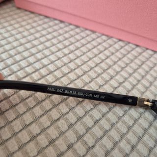 Gafas de sol Miu Miu negras