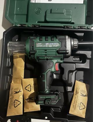 Remachadora Parkside 20V sin batería  Brushless