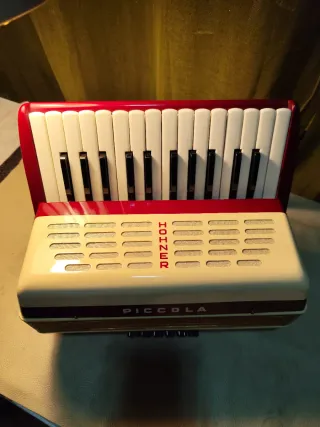 Acordeón Hohner Piccola Rojo
