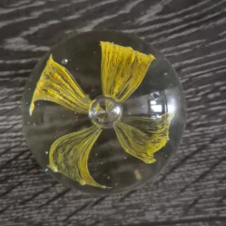 Fermacartelle con 2 sfere decorative