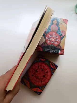 Lote oráculo Mujer medicina y libro ser mujer