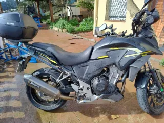 Honda CB500X Adventure Negra y Amarilla