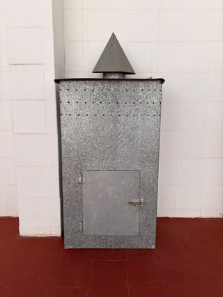 Caseta para calentador metálica