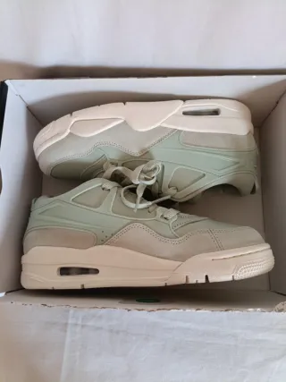 Nike Air Jordan 4 RM Talla 37.5