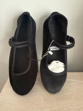 Merceditas niña terciopelo negro talla 34 nuevas