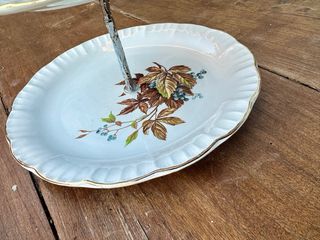 Elegante expositor de 2 pisos frances