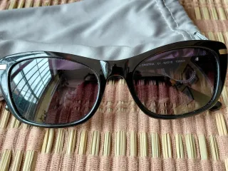 Gafas de sol CRISTINA negras