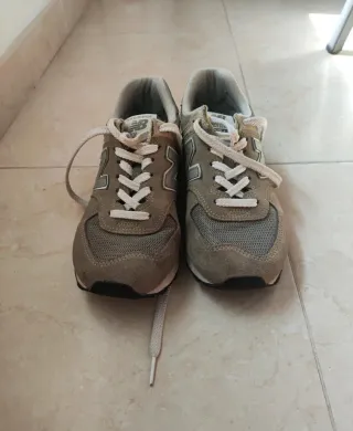 New Balance 574 Gris Talla 38