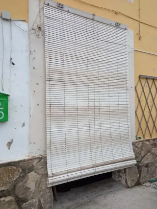 Persiana exterior enrollable