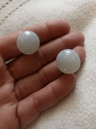 Pendientes vintage blancos