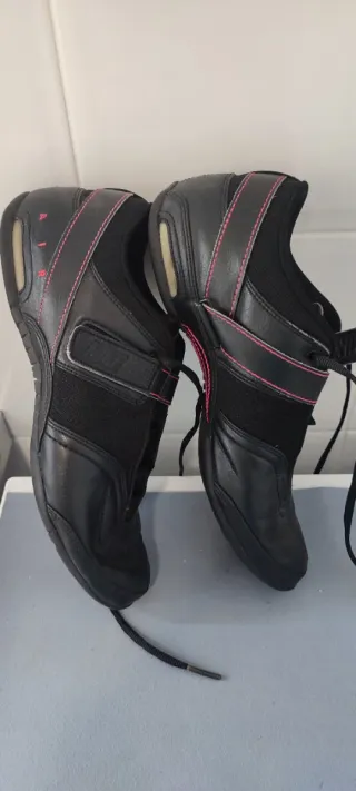 Zapatillas Nike Danza Negras y Rosas