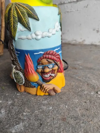 Lámpara de lava Rasta Tiki