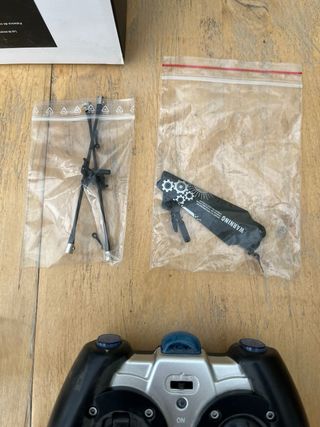 Set di droni con parti di ricambio