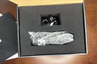 AKG P120 Micrófono Condensador + Cable XLR y antip