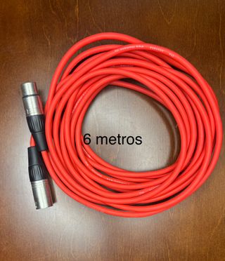 AKG P120 Micrófono Condensador + Cable XLR y antip