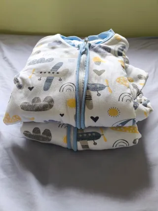 Buzo dormir bebé estampado aviones 2UDS