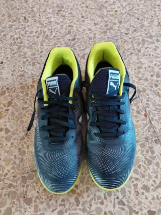 Zapatillas Puma Fútbol Negras y verdes