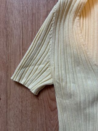 Lote 2 Tops Bershka Talla S Marrón y Amarillo