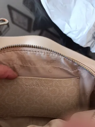 Bolso bandolera Calvin Klein beige